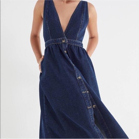 Urban Outfitters Danny Plunging Button Down Denim Overall Dress, EUC, Size XL - Picture 1 of 11